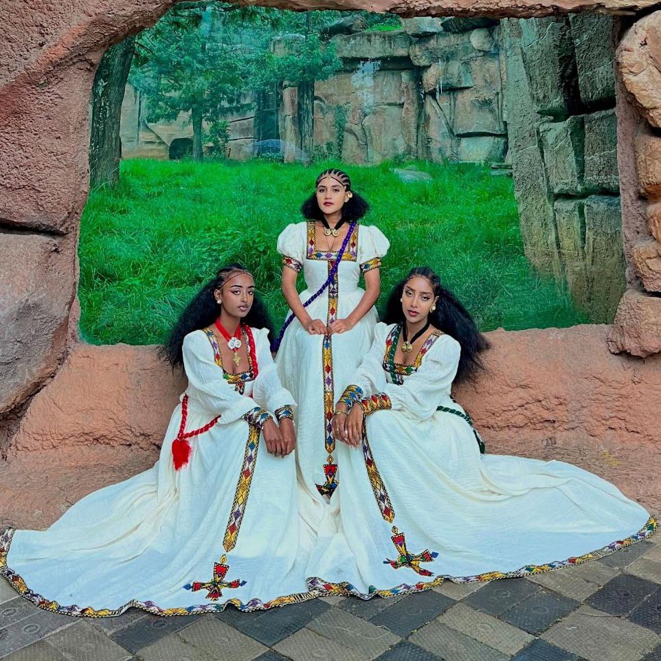 Ashenda Signature Kemis with Netela